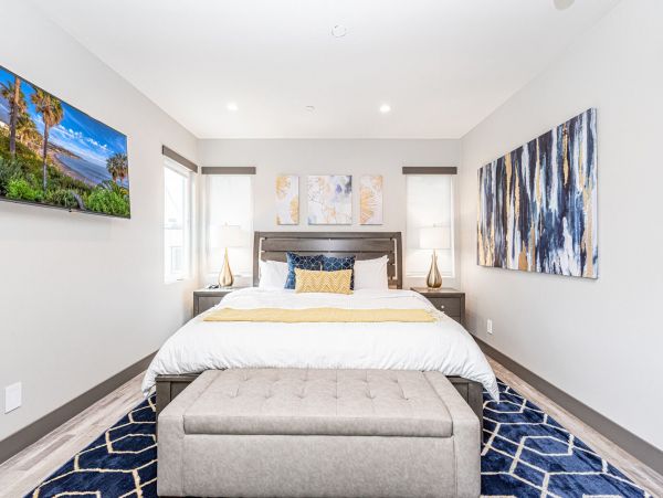 Newport Beach Home 998390