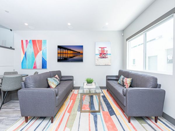 Newport Beach Home 998390