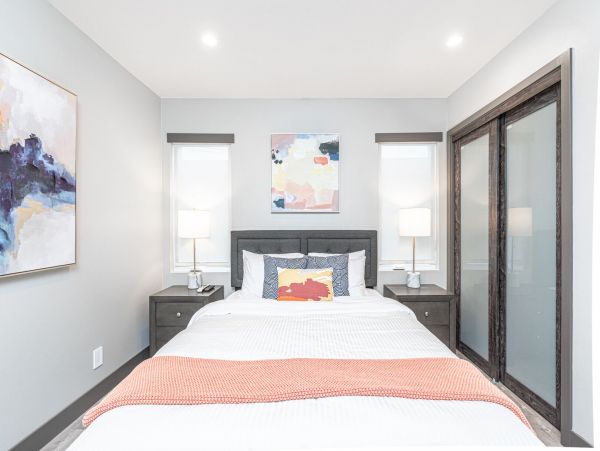 Newport Beach Home 998390