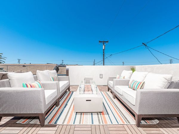 Newport Beach Home 998390
