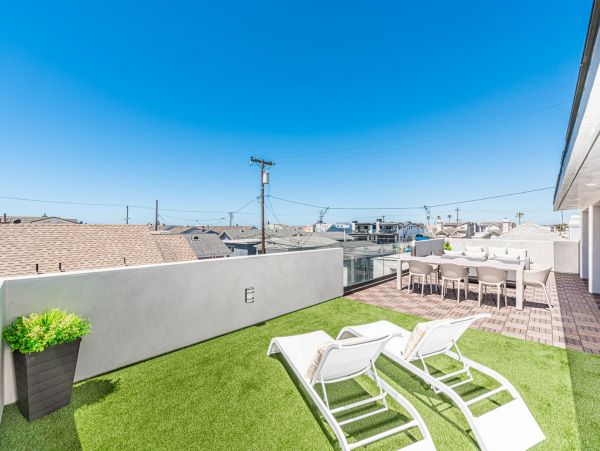 Newport Beach Home 998390