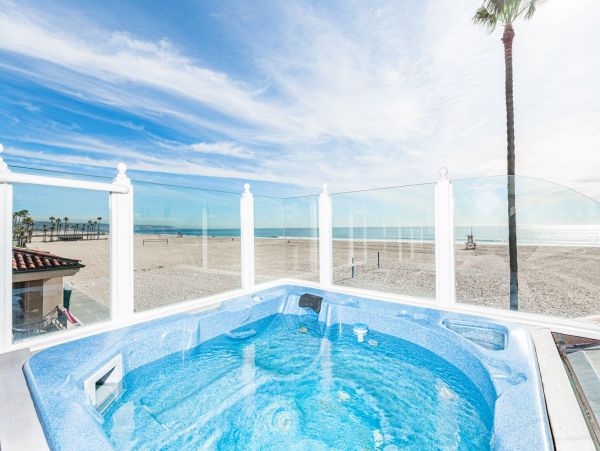 Newport Beach Home 998392