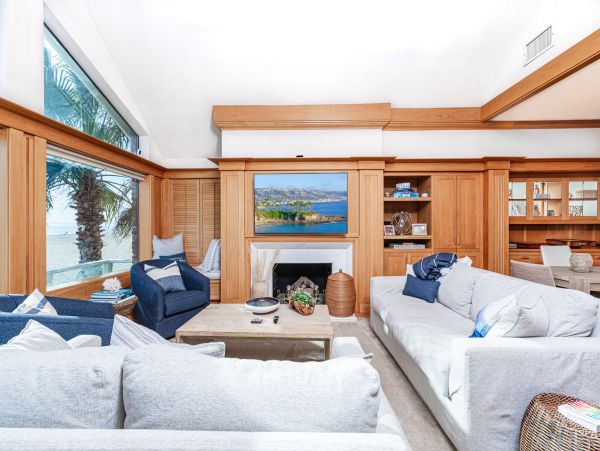 Newport Beach Home 998392