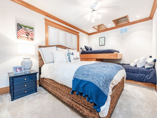 Newport Beach Home 998392