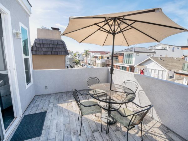 Newport Beach Home 998394