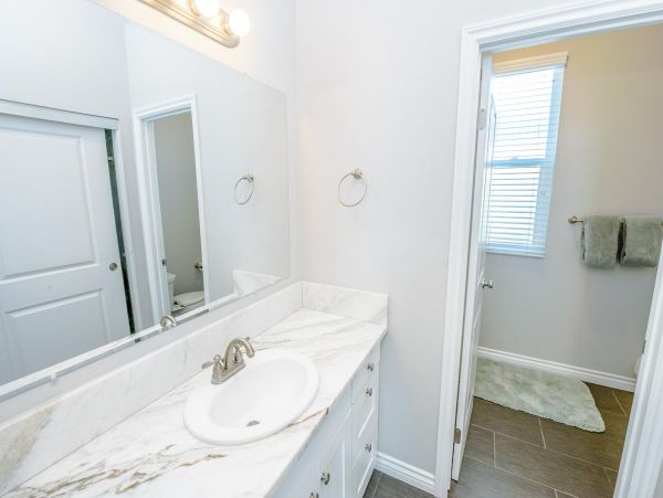 Newport Beach Home 998394