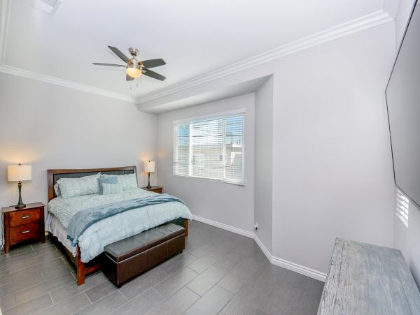 Newport Beach Home 998394
