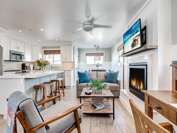 Newport Beach Home 998395
