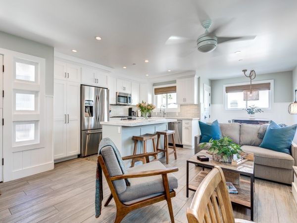 Newport Beach Home 998395