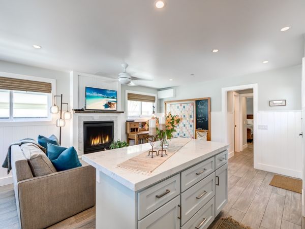 Newport Beach Home 998395