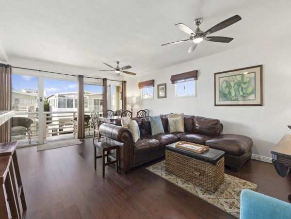 Newport Beach Home 998396