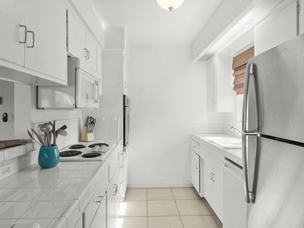 Newport Beach Home 998396