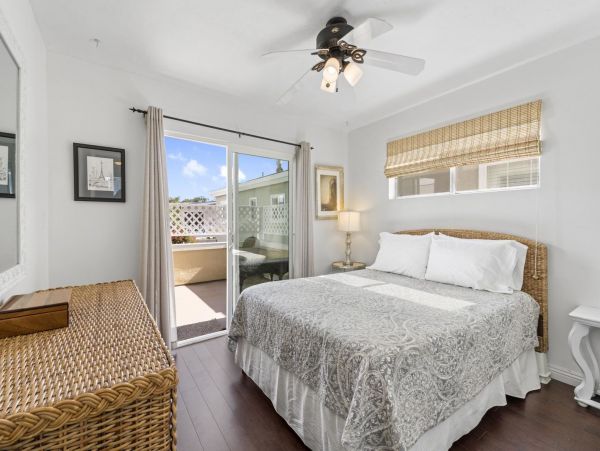 Newport Beach Home 998396