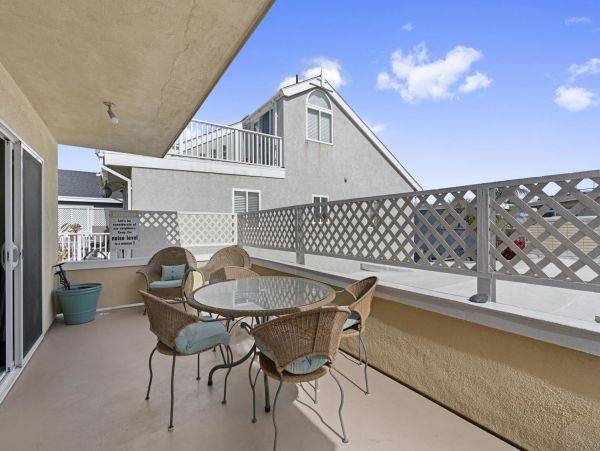 Newport Beach Home 998396