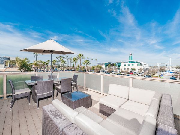 Newport Beach Home 998397