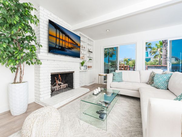 Newport Beach Home 998398