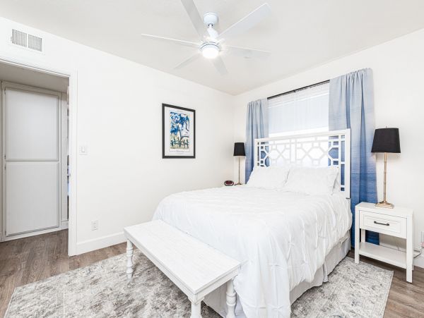 Newport Beach Home 998398