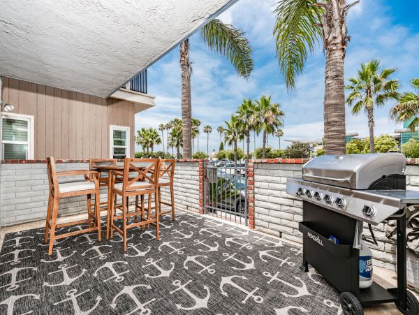 Newport Beach Home 998398