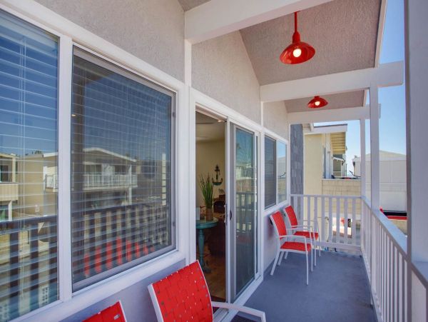 Newport Beach Home 998399