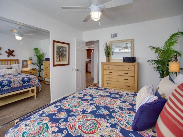 Newport Beach Home 998399