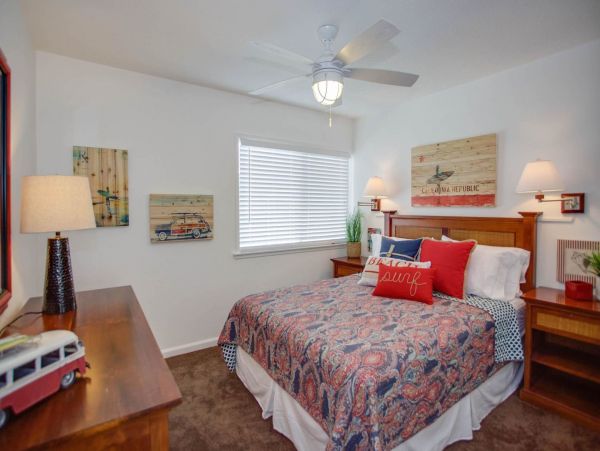 Newport Beach Home 998399