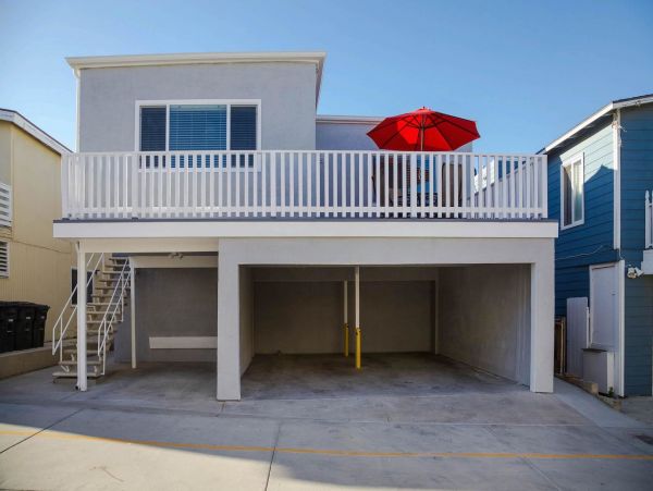 Newport Beach Home 998399