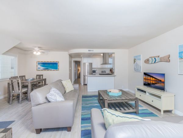 Newport Beach Home 998400