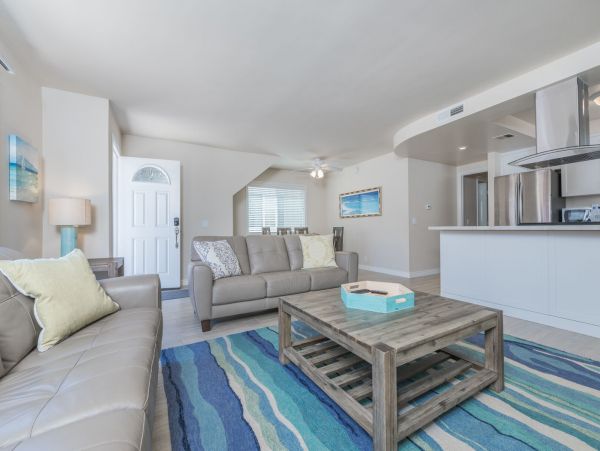 Newport Beach Home 998400