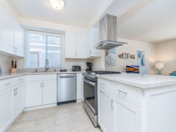 Newport Beach Home 998400