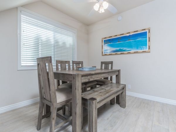 Newport Beach Home 998400
