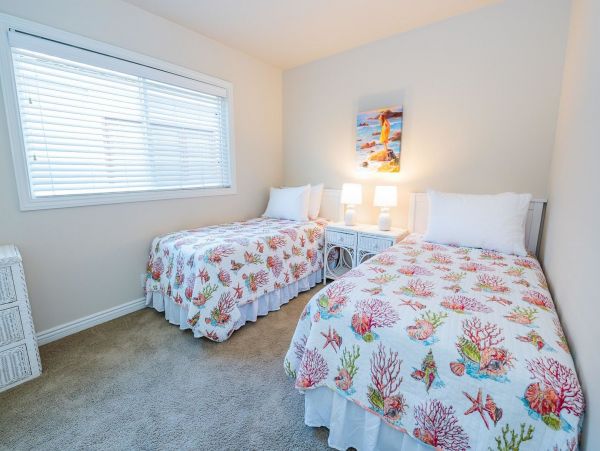 Newport Beach Home 998400