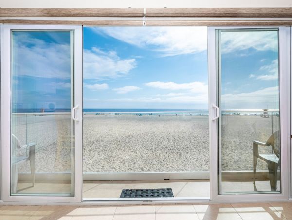 Newport Beach Home 998401