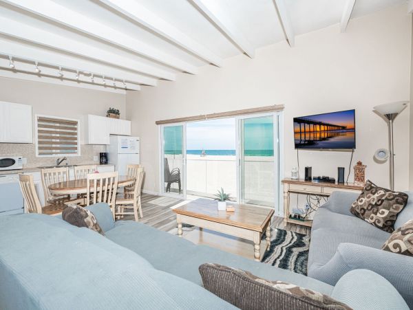 Newport Beach Home 998401