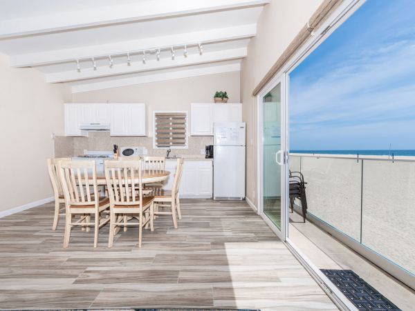Newport Beach Home 998401