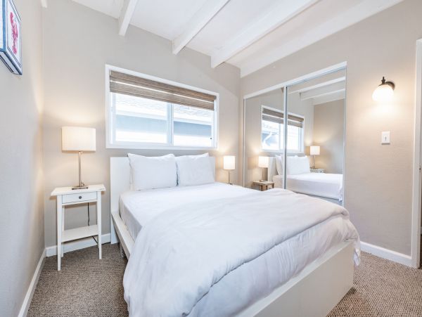 Newport Beach Home 998401