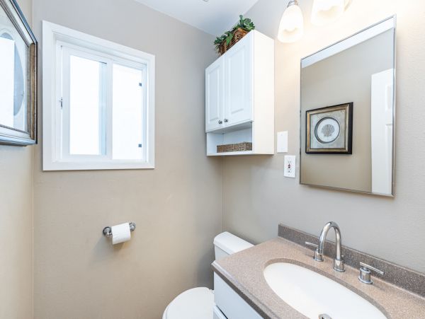 Newport Beach Home 998401