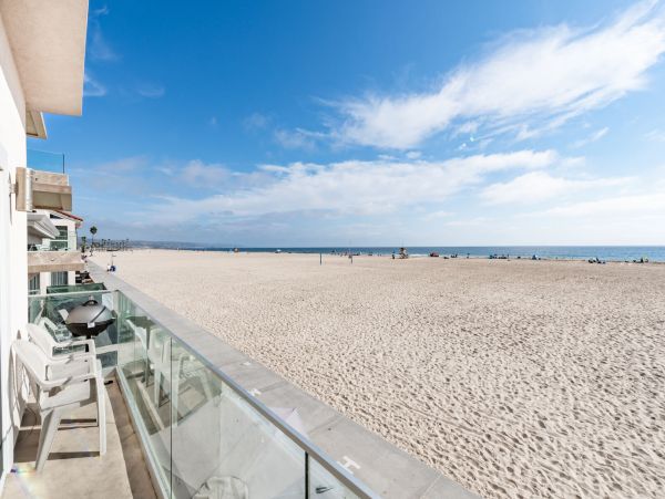 Newport Beach Home 998401