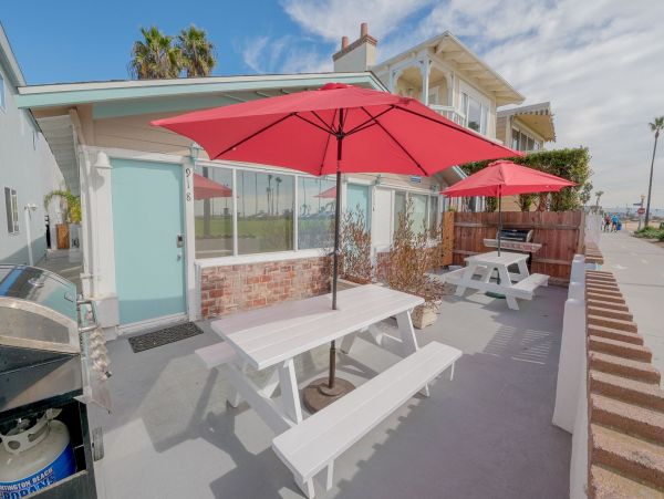 Newport Beach Home 998402