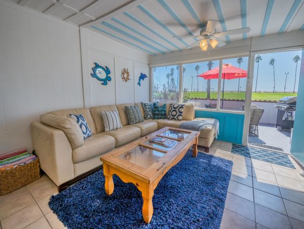 Newport Beach Home 998402