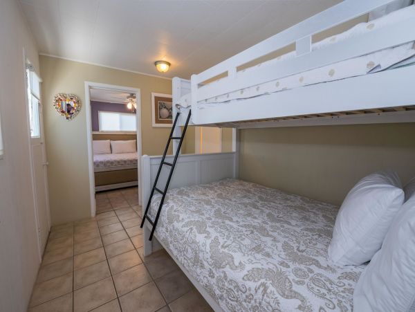 Newport Beach Home 998402
