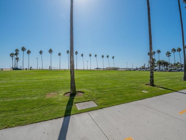 Newport Beach Home 998402