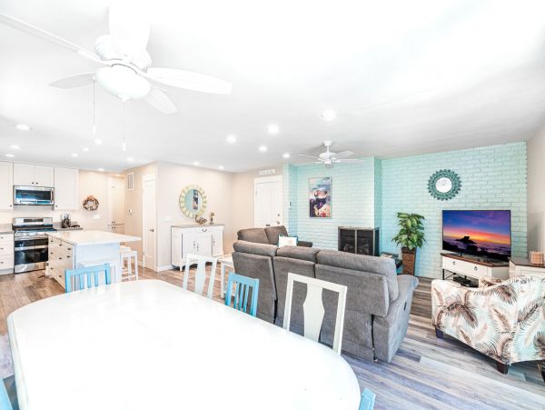 Newport Beach Home 998403
