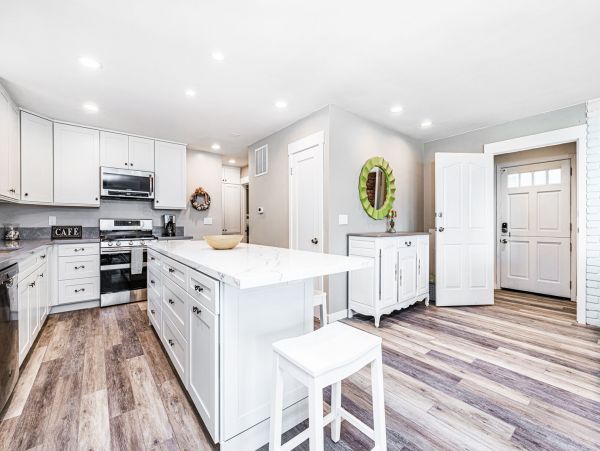 Newport Beach Home 998403