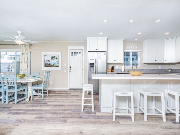 Newport Beach Home 998403