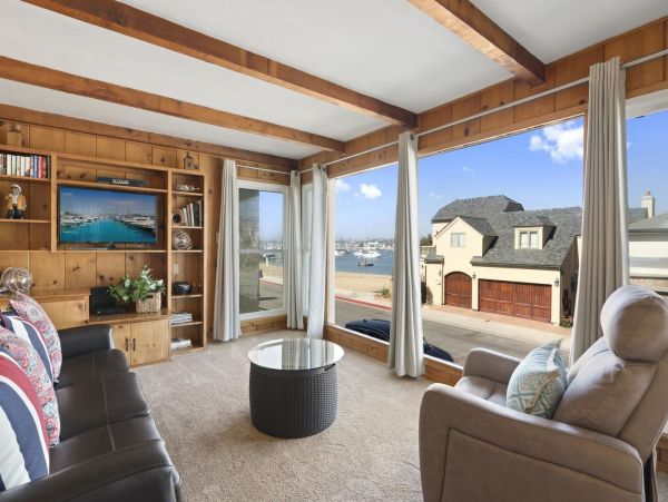 Newport Beach Home 998404