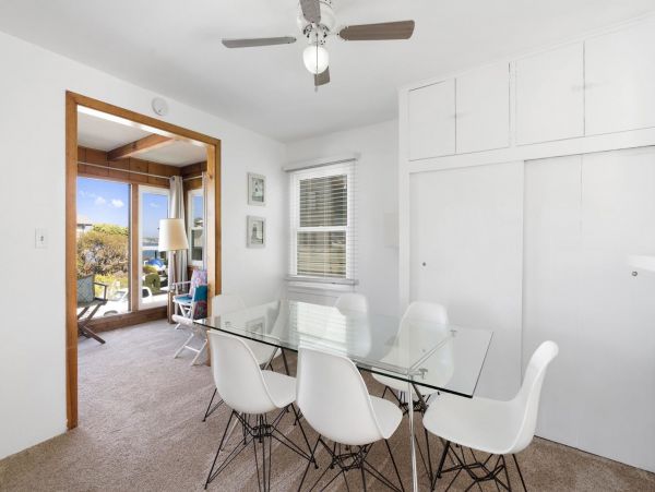 Newport Beach Home 998404