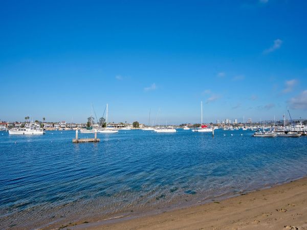 Newport Beach Home 998404