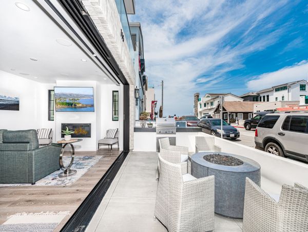 Newport Beach Home 998405