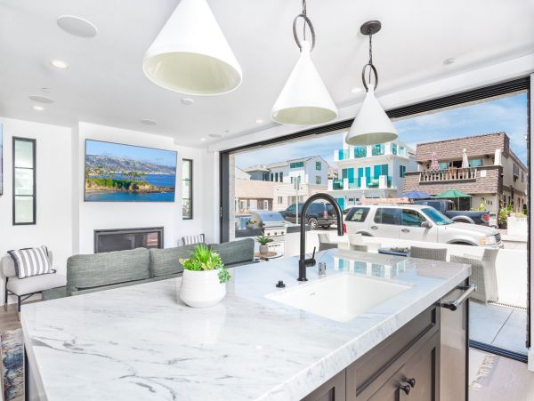 Newport Beach Home 998405