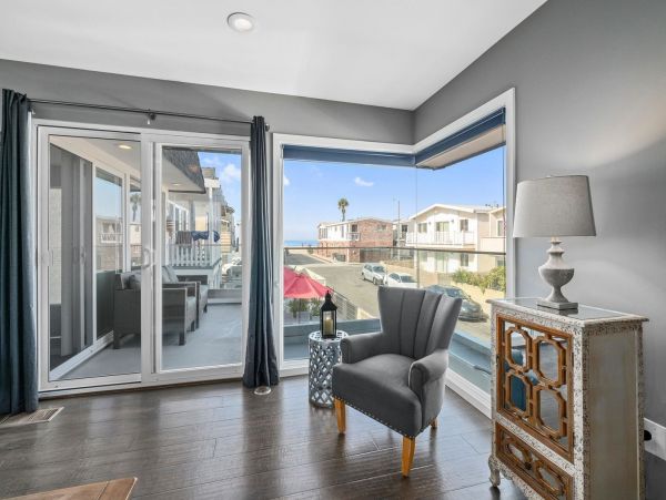 Newport Beach Home 998406